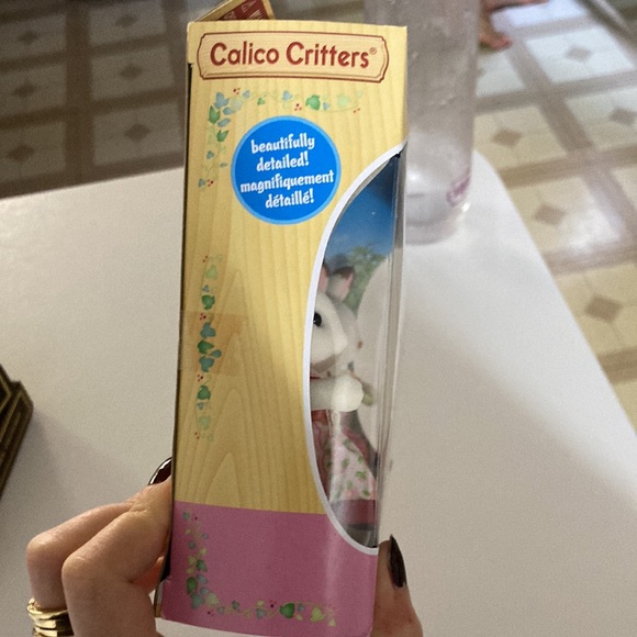 NIB! Calico Critters Chocolate Rabbit Family - Picture 5 of 6